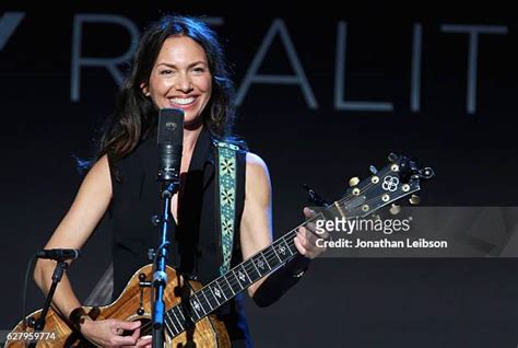 1,027 Susanna Hoffs Pictures Stock Photos & High。